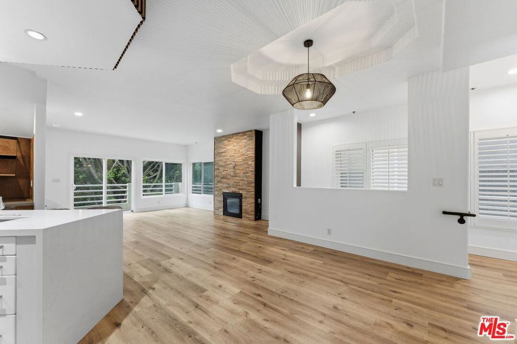 Photo of 1160 Granville Avenue #104, Los Angeles, CA 90049 (MLS # 26663105)