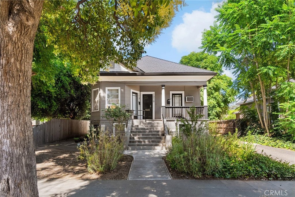 1029 Salem Street