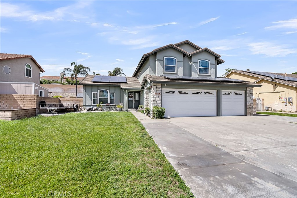 2744 W Fairview Drive