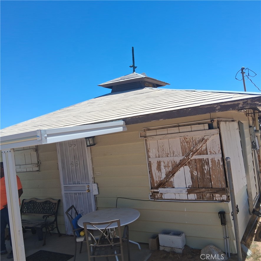 GREAT INVESTMENT OPPORTUNITY) This Property Consist, of 3 Partials of Land. #1-The Main House sits on 3.6 ac. Flat Buildable Land) Address 58388 Aberdeen Dr. It is a 1bd. 3/4 ba. house. Full Kitchen/with
refrigerator, electric Cook Top, Wall mount Double Oven, Dish washer, Lots of Cabinet Space. The bath Rm. has a shower, vanity & toilet. The bed rm. has a lot of over head Storage space With closet & Room for a Fullsize BED. The living area has tile floors, high callings throughout the house,
(A very COZY SETTING within a 400 sf, House) It also comes with a Washer & Dryer set in the Landry rm. on the side of the house.
External Power plug-ins. & (A Mini Split To KEEP YOU KOOL.) It also has 2 Storage Sheds out side, & A 40 ft. Cargo Container. The area around the house in fenced in W/ Double Gates.
Partial#2 APN=0598-261-09-0000) is a Blank Canvas consisting of 1.8 Acers Flat Buildable Land next door, Setting North of the Main House On Harmony Rd.
Partial#3 APN=0598-261-13-0000) sits on 3.6 Acers of Flat Buildable land, With a 216 sf, CABIN. West of the Main House on the corner of Aberdeen DR & La Harba Ave. across the road. on the same side of the Street.
(A MUST TO SEE)