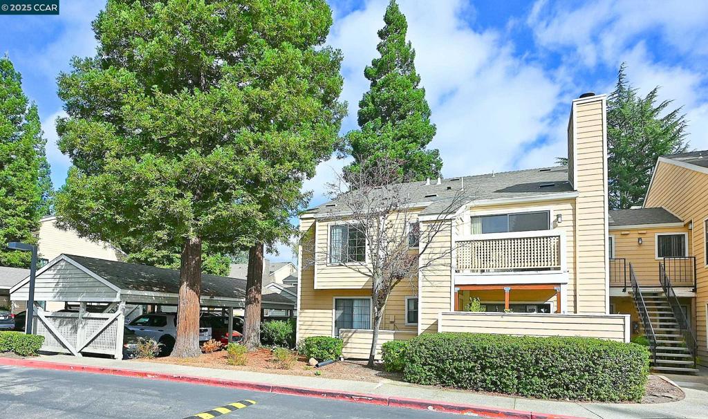 CRESTVIEW - Residential