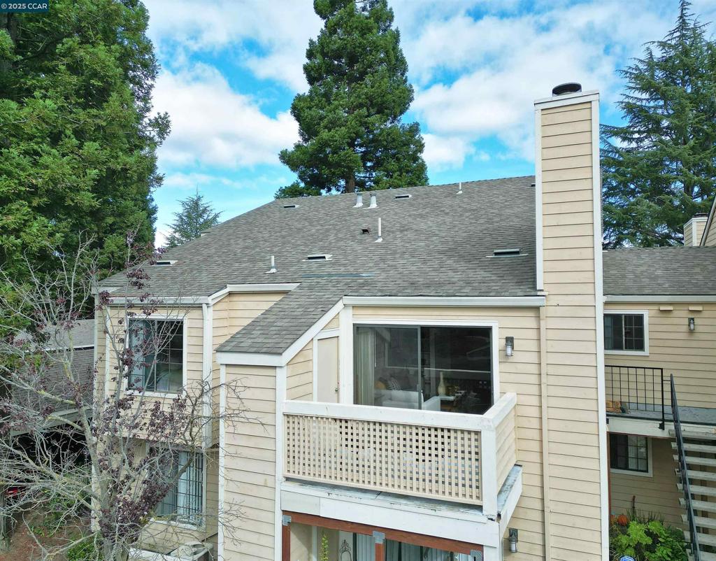 CRESTVIEW - Residential