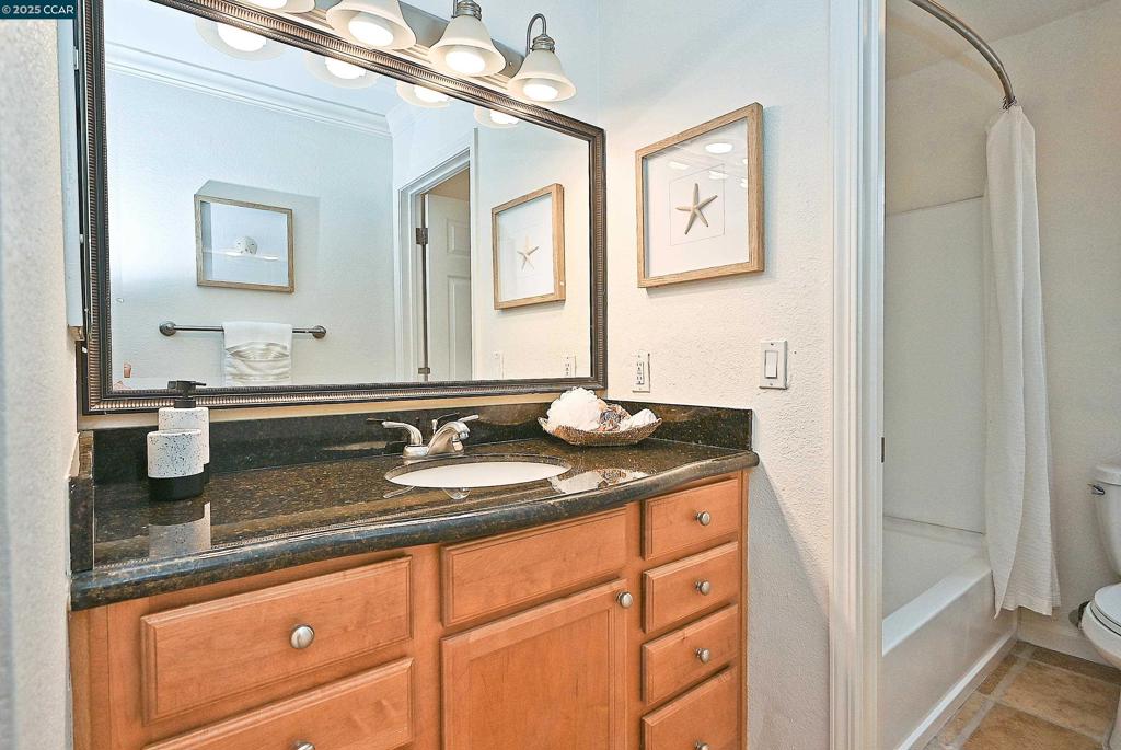 CRESTVIEW - Residential