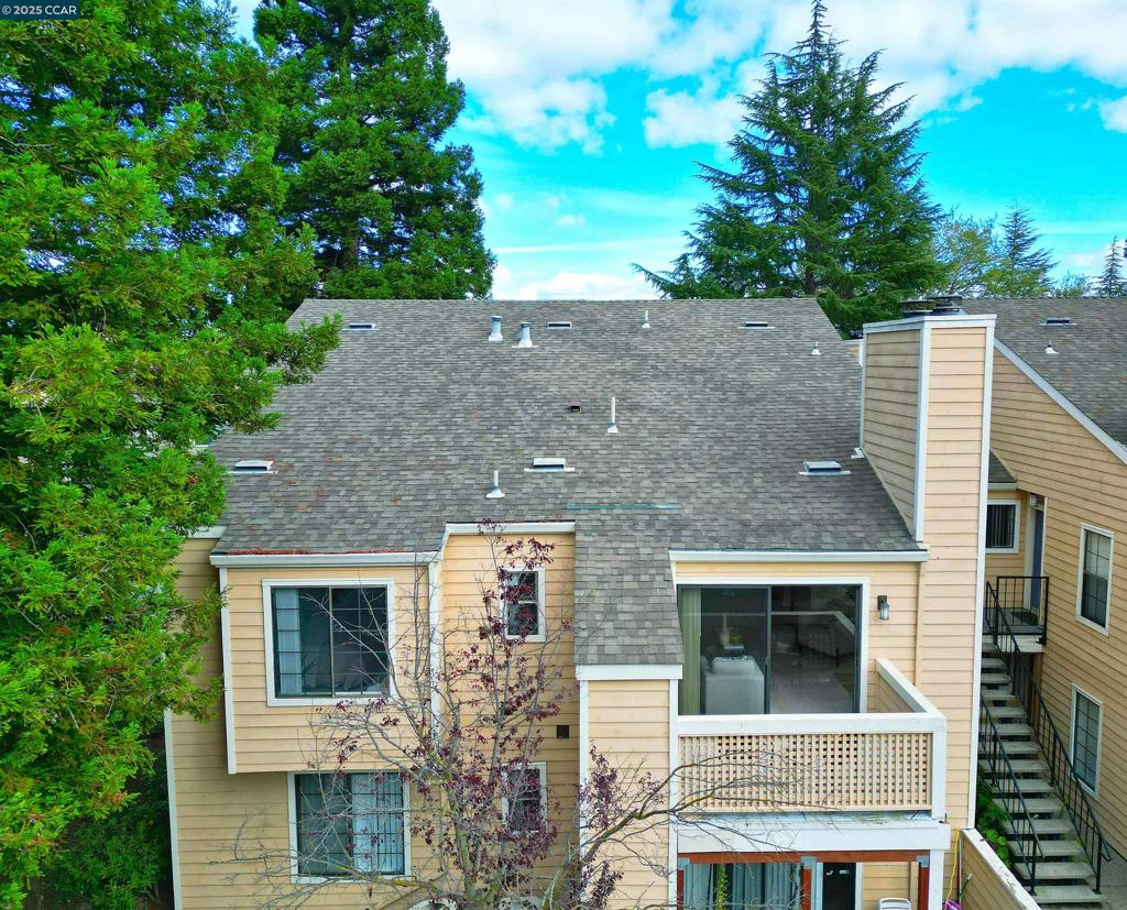 CRESTVIEW - Residential