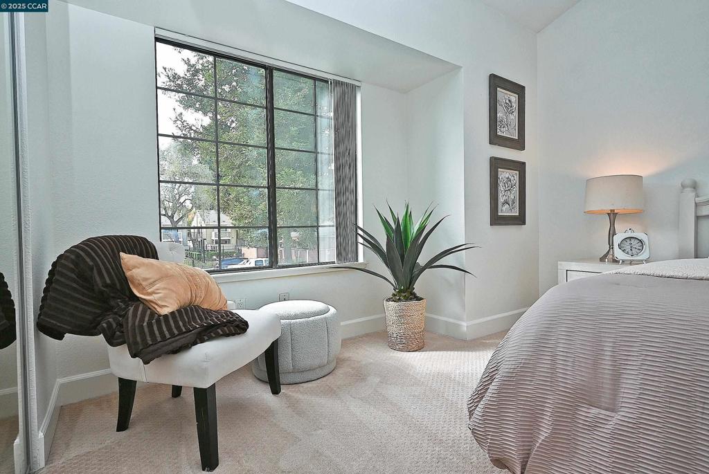 CRESTVIEW - Residential