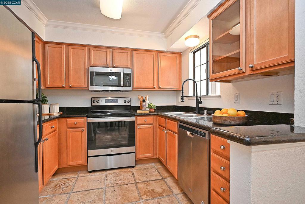 CRESTVIEW - Residential