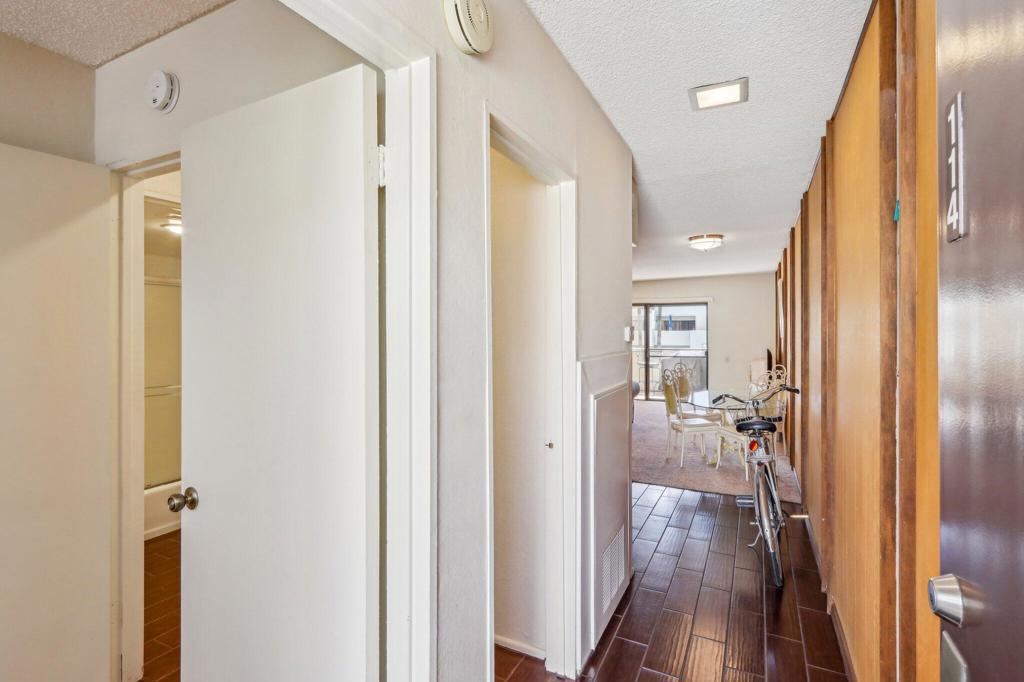 Smoketree Racquet Cl - Residential