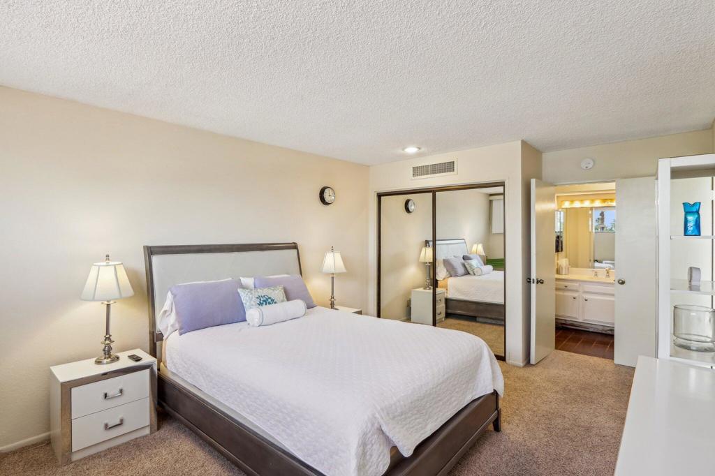 Smoketree Racquet Cl - Residential