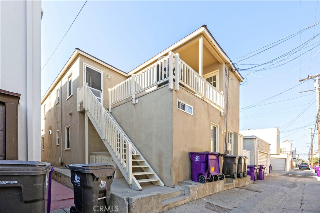 32 La Verne Avenue