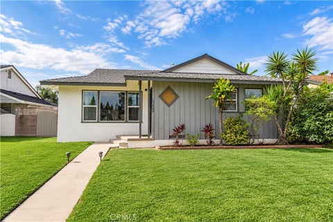 Photo of 15660 Lambert Road, Whittier, CA 90604 (MLS # PW26208621)
