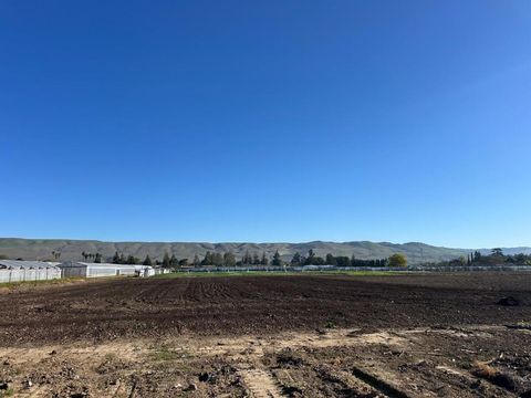 Photo of 155 San Bruno Avenue, Morgan Hill, CA 95037 (MLS # ML82036973)