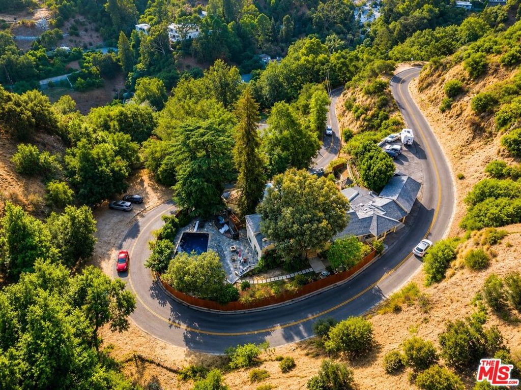 Photo of 2451 Nichols Canyon Road, Los Angeles, CA 90046 (MLS # 26848117)