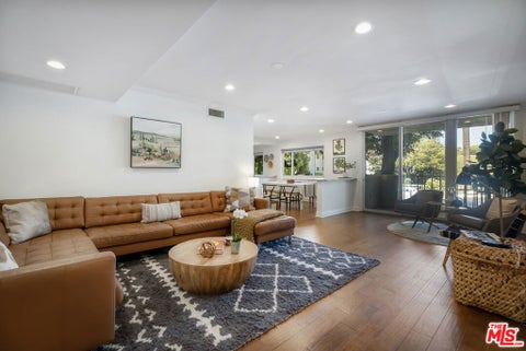 Photo of 330 W California Boulevard #101, Pasadena, CA 91105 (MLS # 26991185)