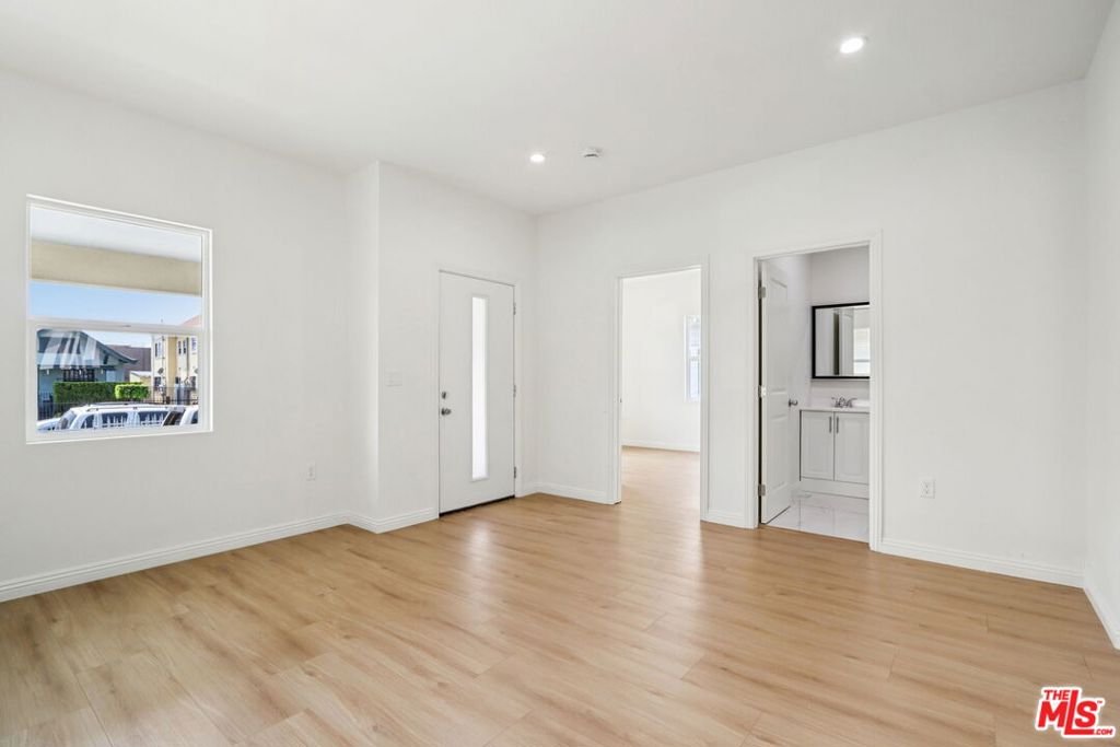 227 W 41st Street