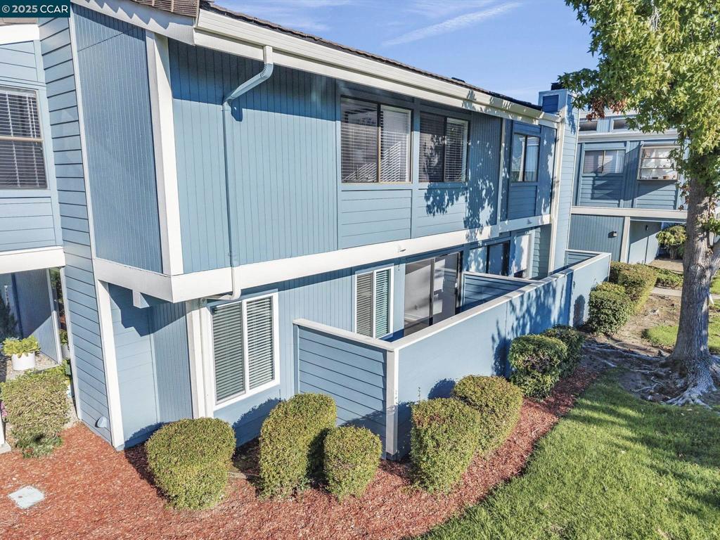 OLYMPIAN HILLS - Residential
