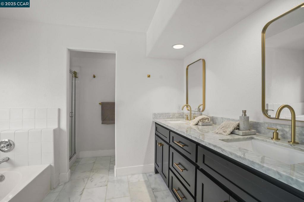 CANTERBURY VILG - Residential