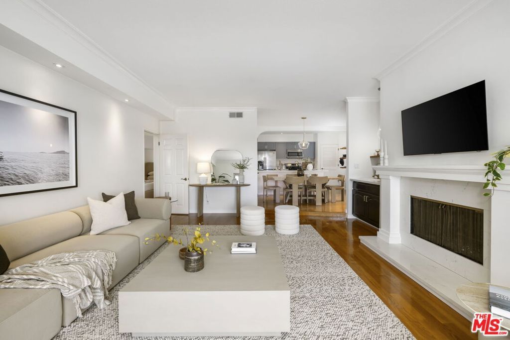 Photo of 1441 Federal Avenue #301, Los Angeles, CA 90025 (MLS # 25600573)