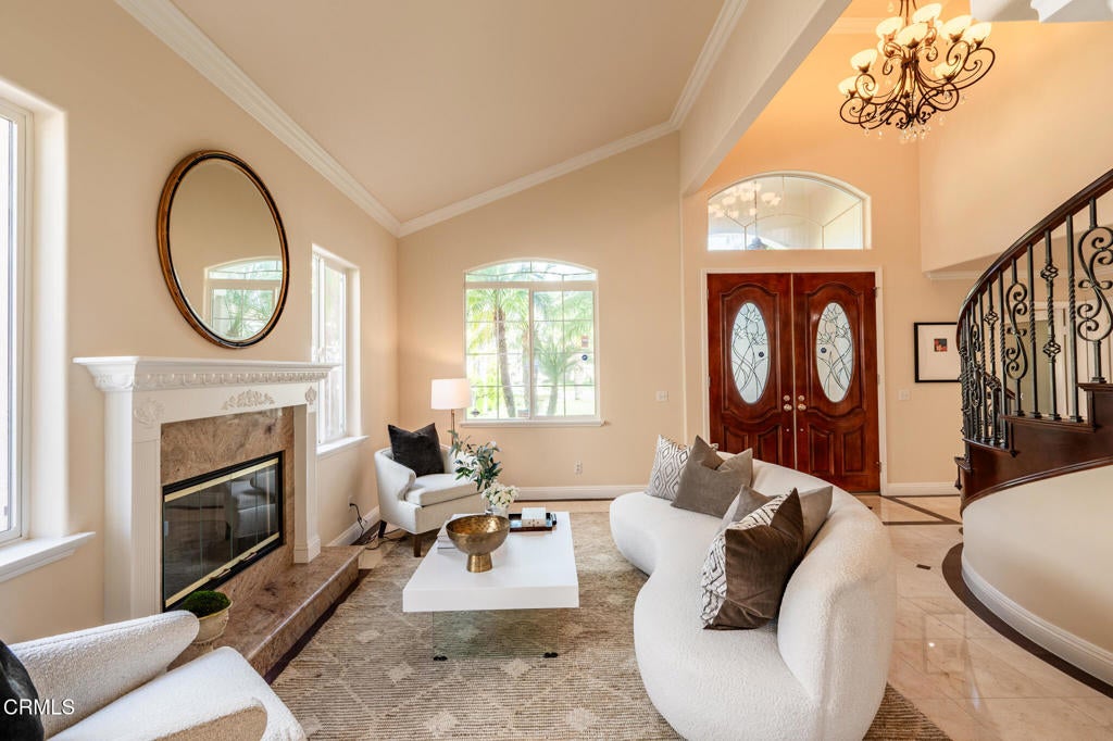 8328 E Hermosa Drive