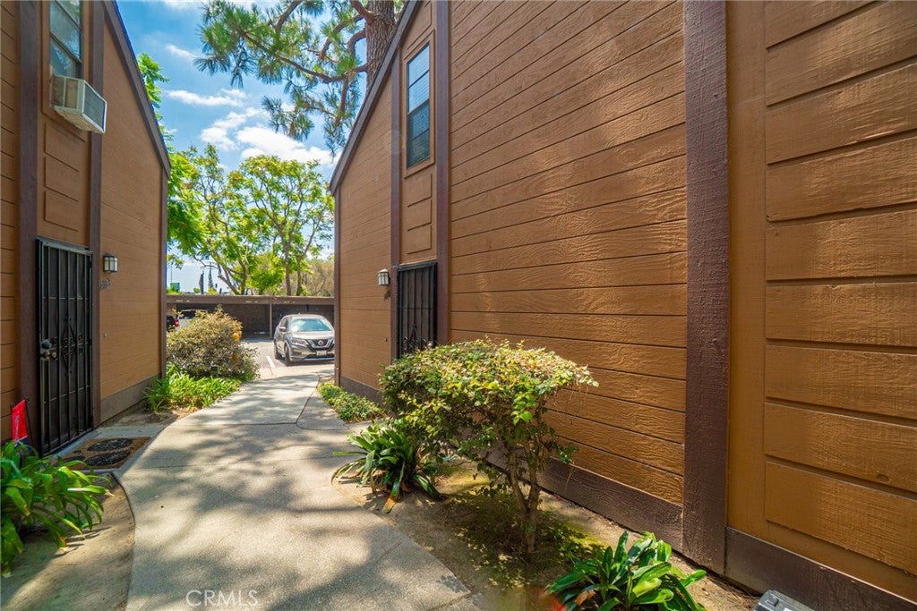14101 Bayside