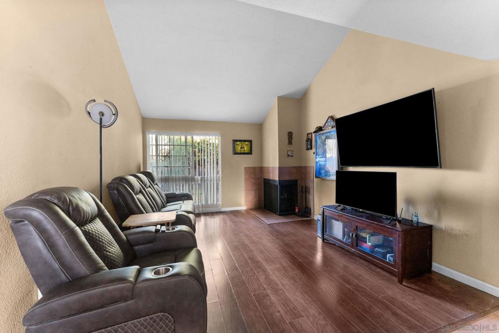 2933 Picasso Dr.