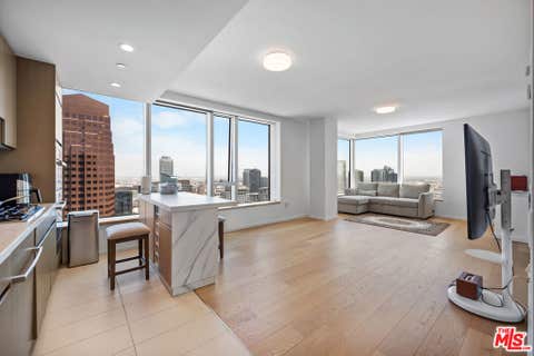 Photo of 889 Francisco Street #3603, Los Angeles, CA 90017 (MLS # 26852869)