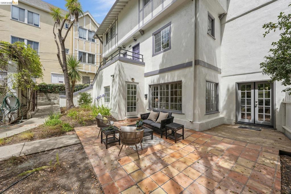 1849 Arch Street A
