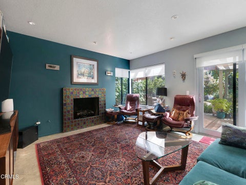 Tiny photo for 754 Lynnmere Drive, Thousand Oaks, CA 91360 (MLS # V1-38452)