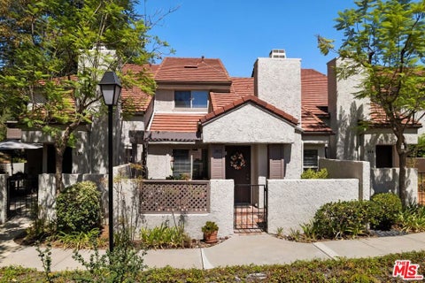 Photo of 302 Via Colinas, Westlake Village, CA 91362 (MLS # 26985241)