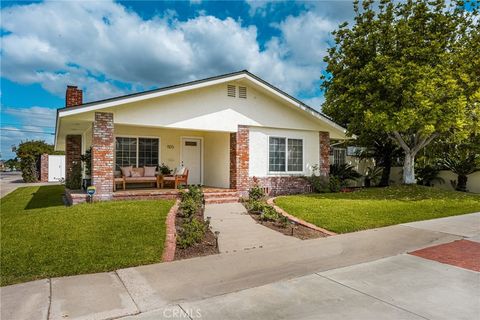 Photo of 1105 E Rose Avenue, Orange, CA 92867 (MLS # OC25202566)