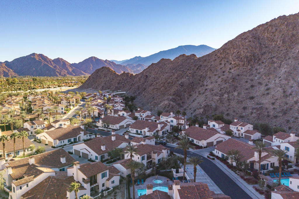 Legacy Villas - Residential