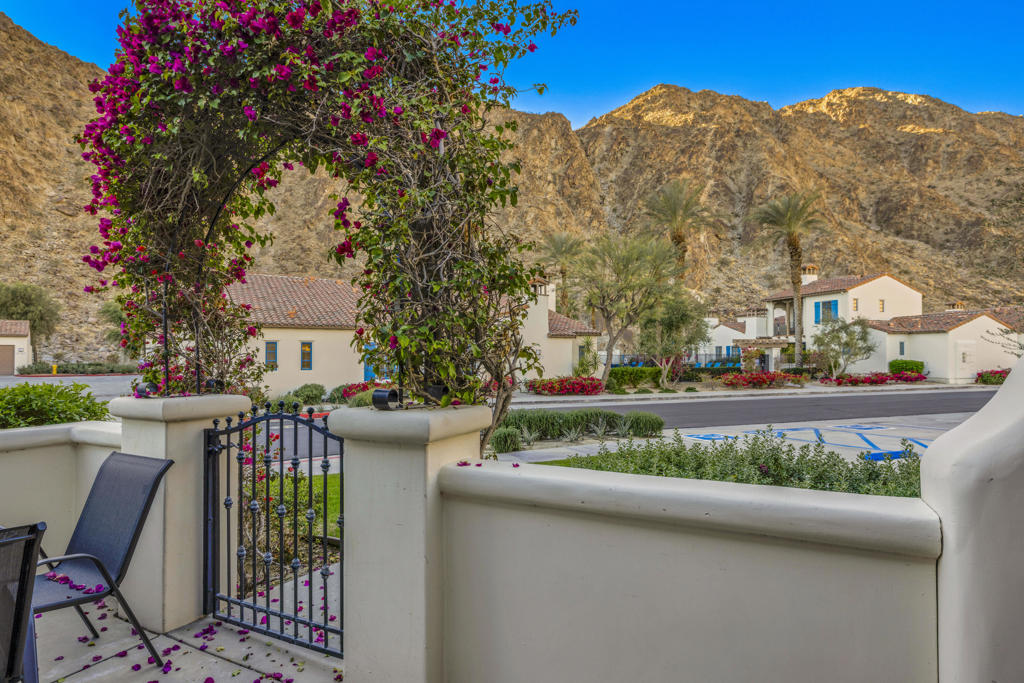 Legacy Villas - Residential