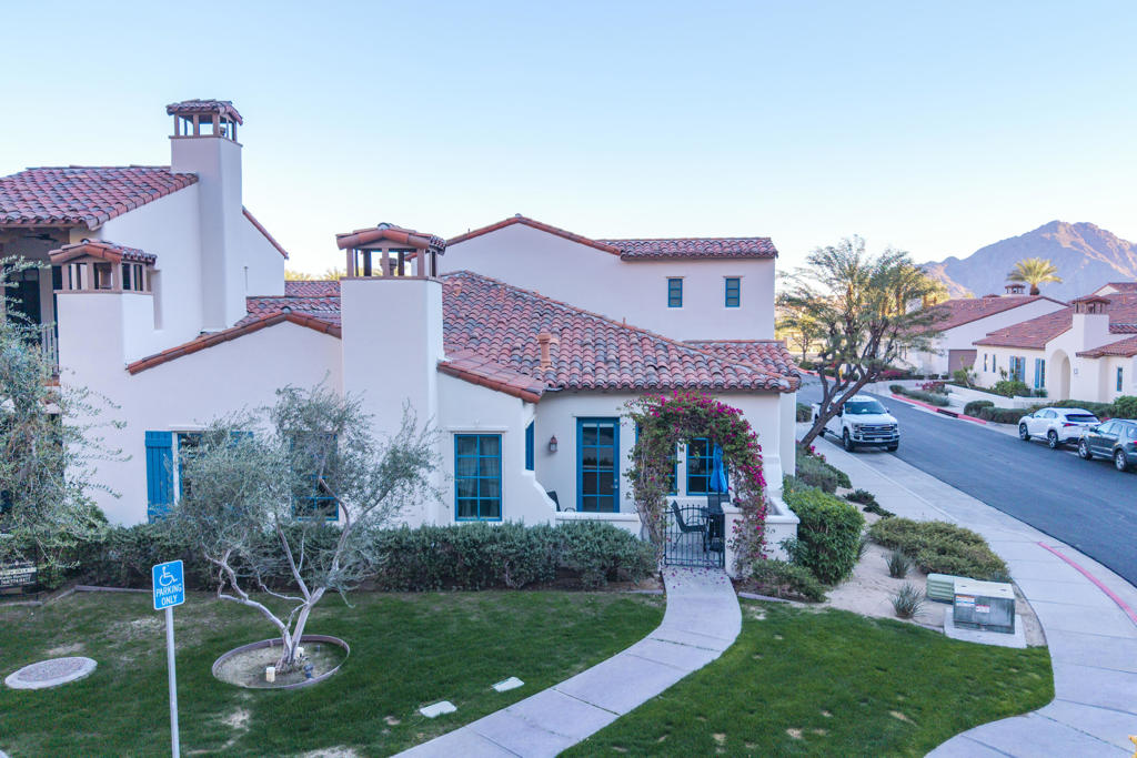 Legacy Villas - Residential