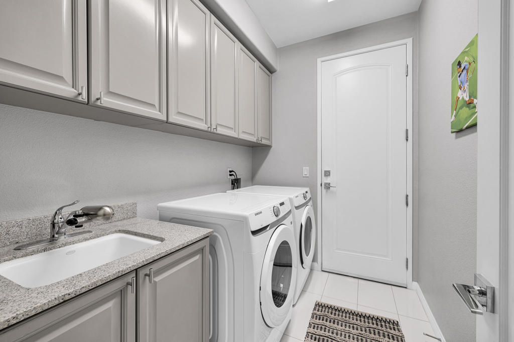 Legacy Villas - Residential