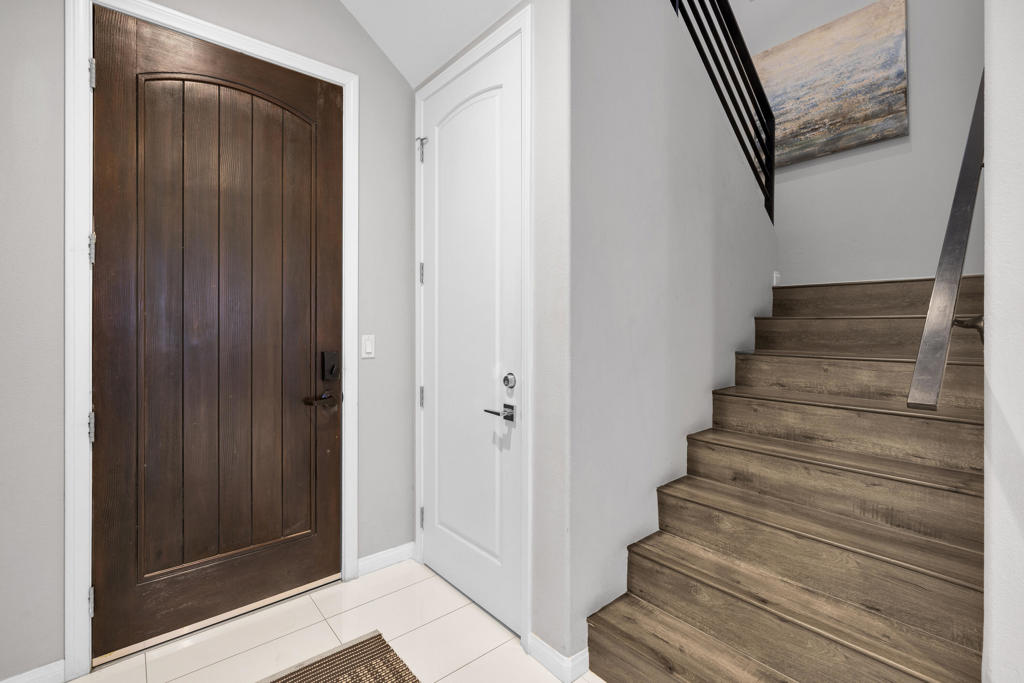 Legacy Villas - Residential