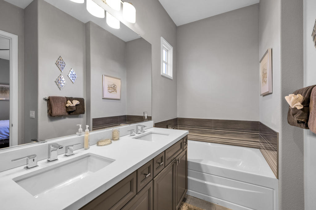 Legacy Villas - Residential