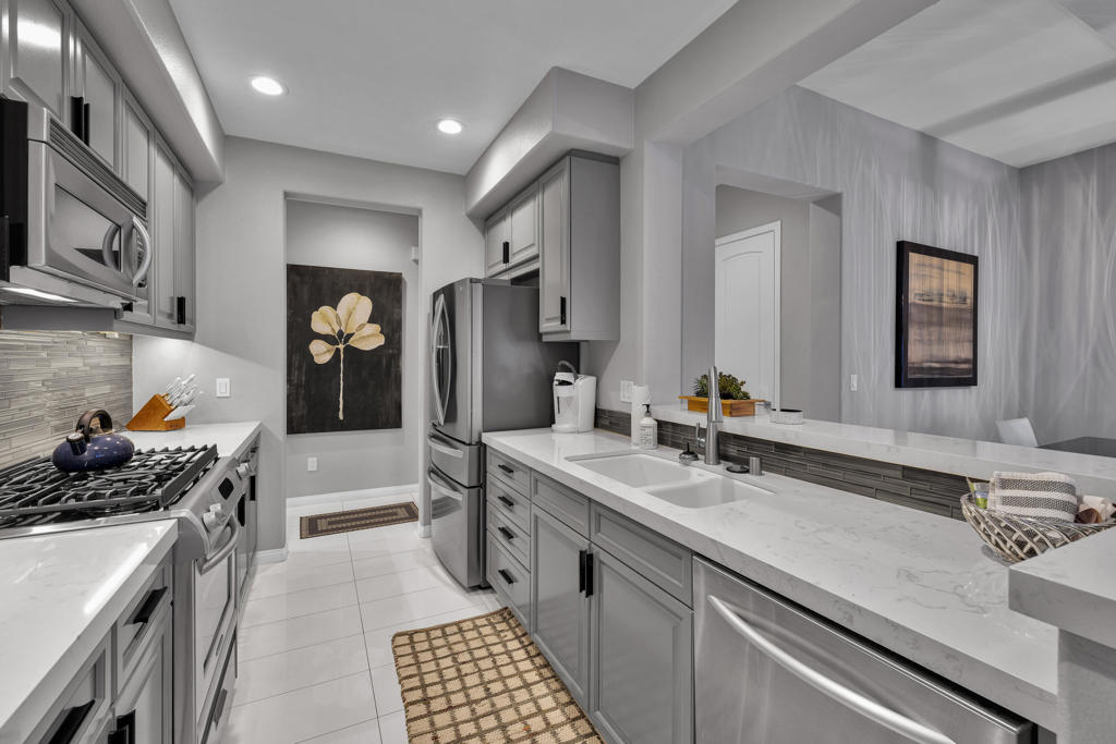 Legacy Villas - Residential