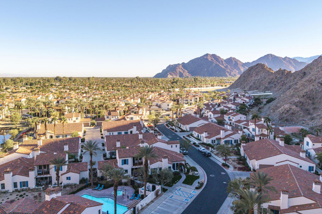 Legacy Villas - Residential