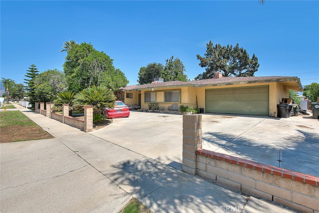 5737 Riverside Avenue