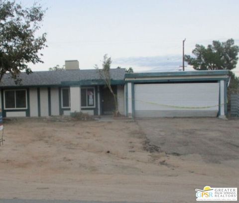 Photo of 72376 Sunnyslope Drive, Twentynine Palms, CA 92277 (MLS # 25616777PS)