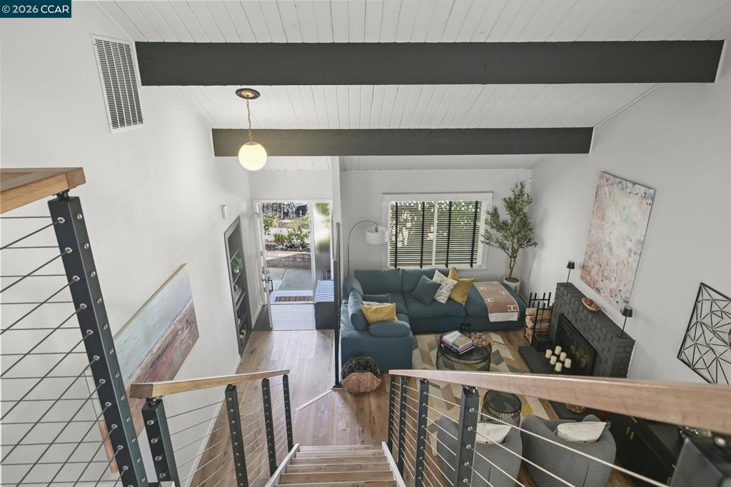 5517 Guadalupe Ct