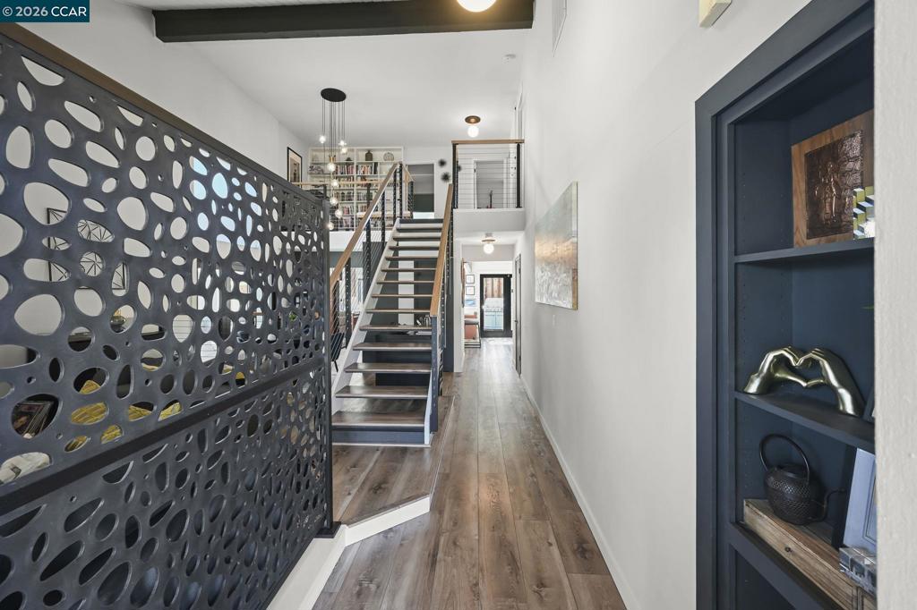 5517 Guadalupe Ct