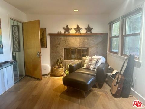 Photo of 126 Galleon Street, Marina Del Rey, CA 90292 (MLS # 26664501)