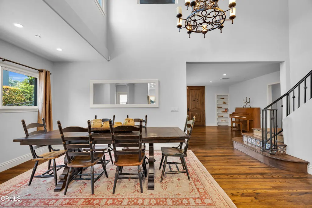 Monrovia, California 91016, United States, 4 Bedrooms Bedrooms, ,5 BathroomsBathrooms,Residential,Active,147444