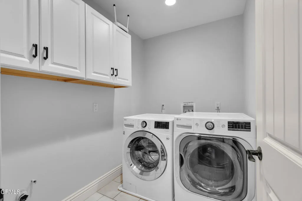 Monrovia, California 91016, United States, 4 Bedrooms Bedrooms, ,5 BathroomsBathrooms,Residential,Active,147444