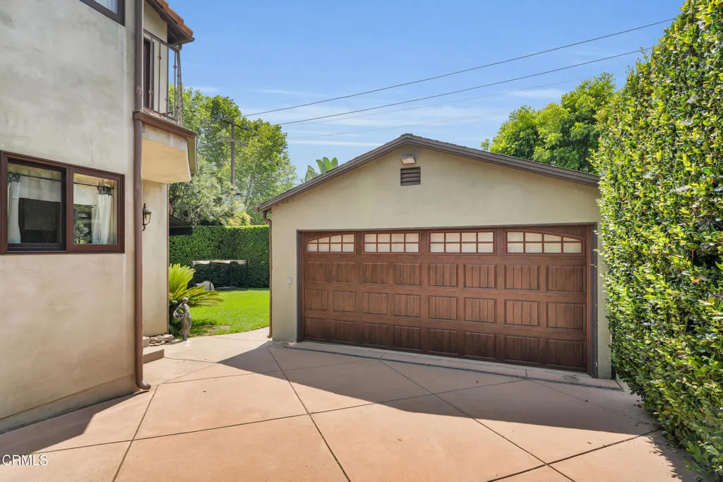 Monrovia, California 91016, United States, 4 Bedrooms Bedrooms, ,5 BathroomsBathrooms,Residential,Active,147444