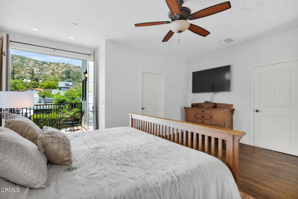 Monrovia, California 91016, United States, 4 Bedrooms Bedrooms, ,5 BathroomsBathrooms,Residential,Active,147444