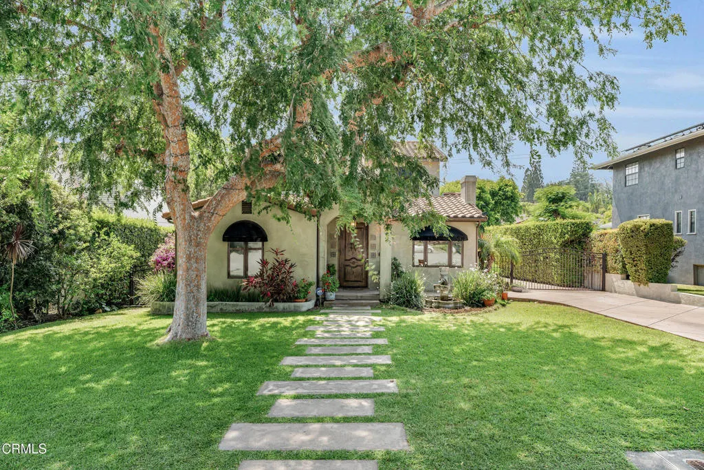 Monrovia, California 91016, United States, 4 Bedrooms Bedrooms, ,5 BathroomsBathrooms,Residential,Active,147444