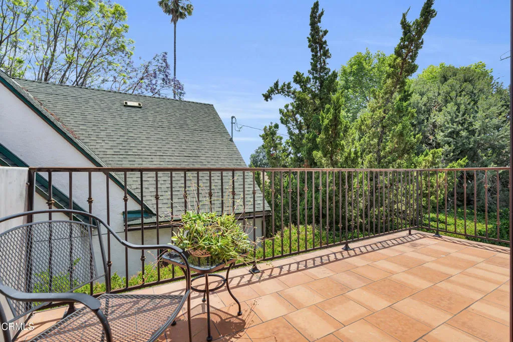 Monrovia, California 91016, United States, 4 Bedrooms Bedrooms, ,5 BathroomsBathrooms,Residential,Active,147444