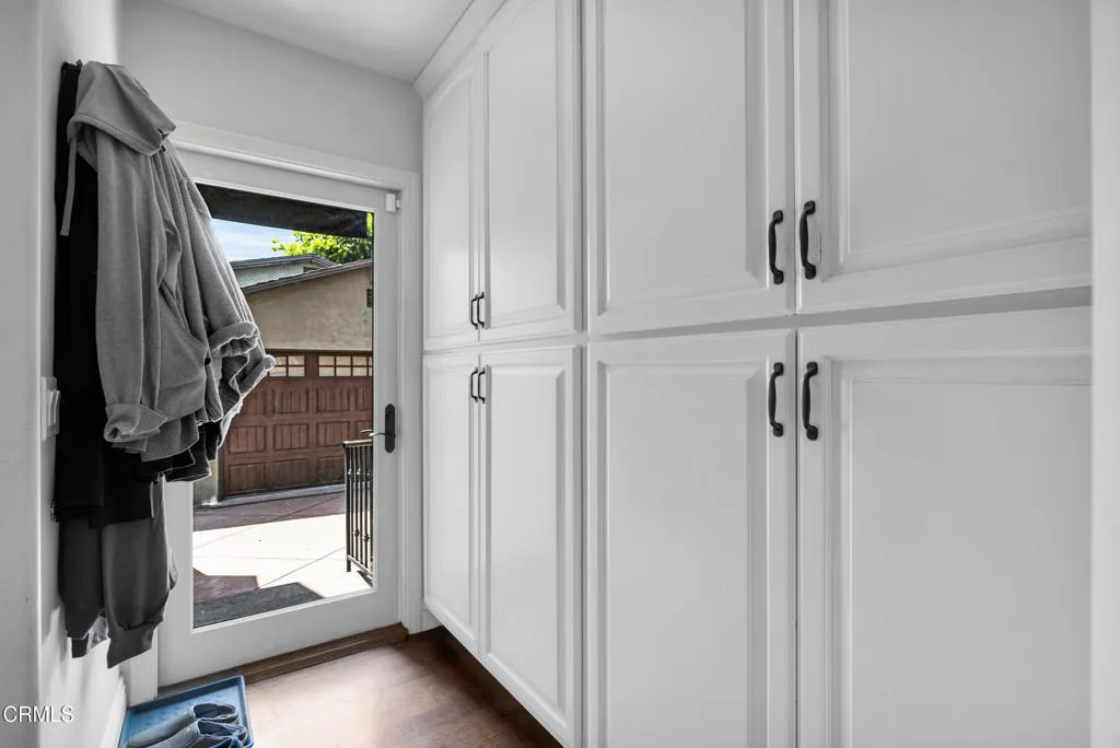 Monrovia, California 91016, United States, 4 Bedrooms Bedrooms, ,5 BathroomsBathrooms,Residential,Active,147444