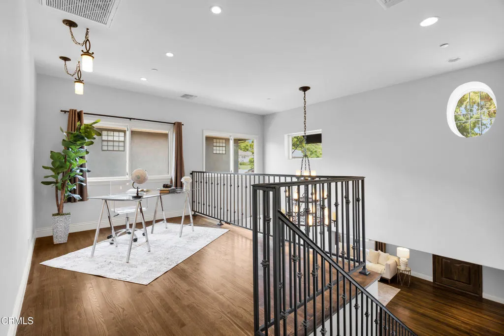 Monrovia, California 91016, United States, 4 Bedrooms Bedrooms, ,5 BathroomsBathrooms,Residential,Active,147444